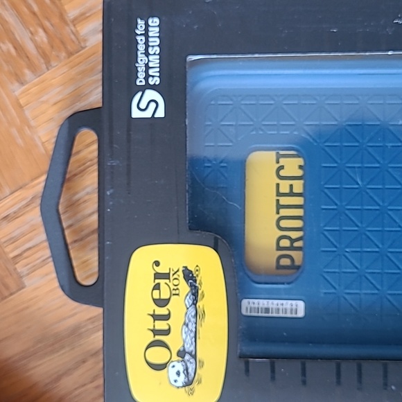 Otterbox for Samsung S8 - Picture 4 of 6